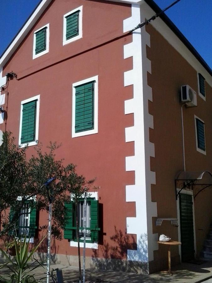 Apartments By The Sea Blace, Neretva Delta - Usce Neretve - 16068 Buitenkant foto