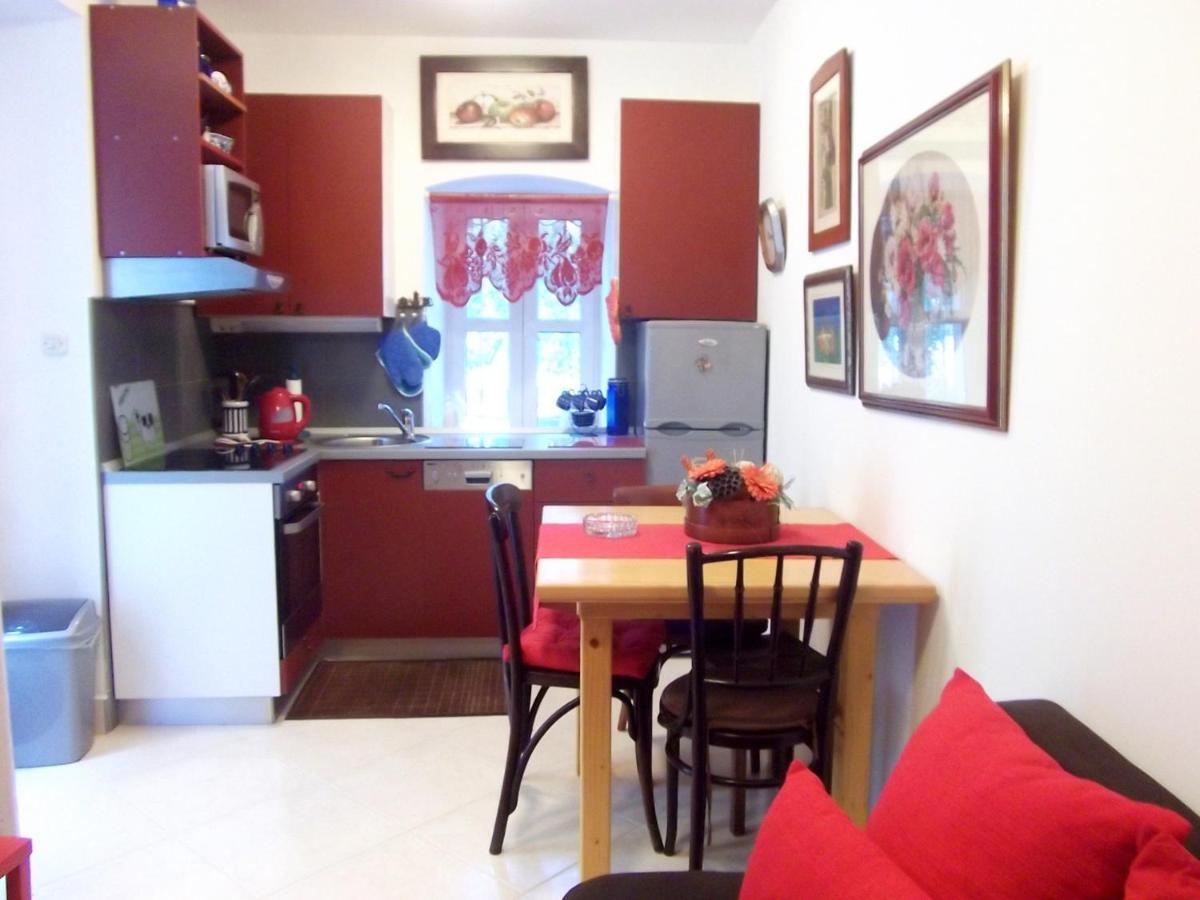 Apartments By The Sea Blace, Neretva Delta - Usce Neretve - 16068 Buitenkant foto
