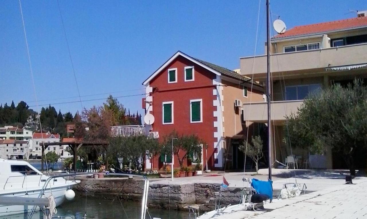 Apartments By The Sea Blace, Neretva Delta - Usce Neretve - 16068 Buitenkant foto